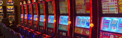Live dealer baccarat table streamed on a mobile phone for Philippine players